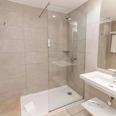 Apartment Deluxe With Half Board, Wifi From 250m A